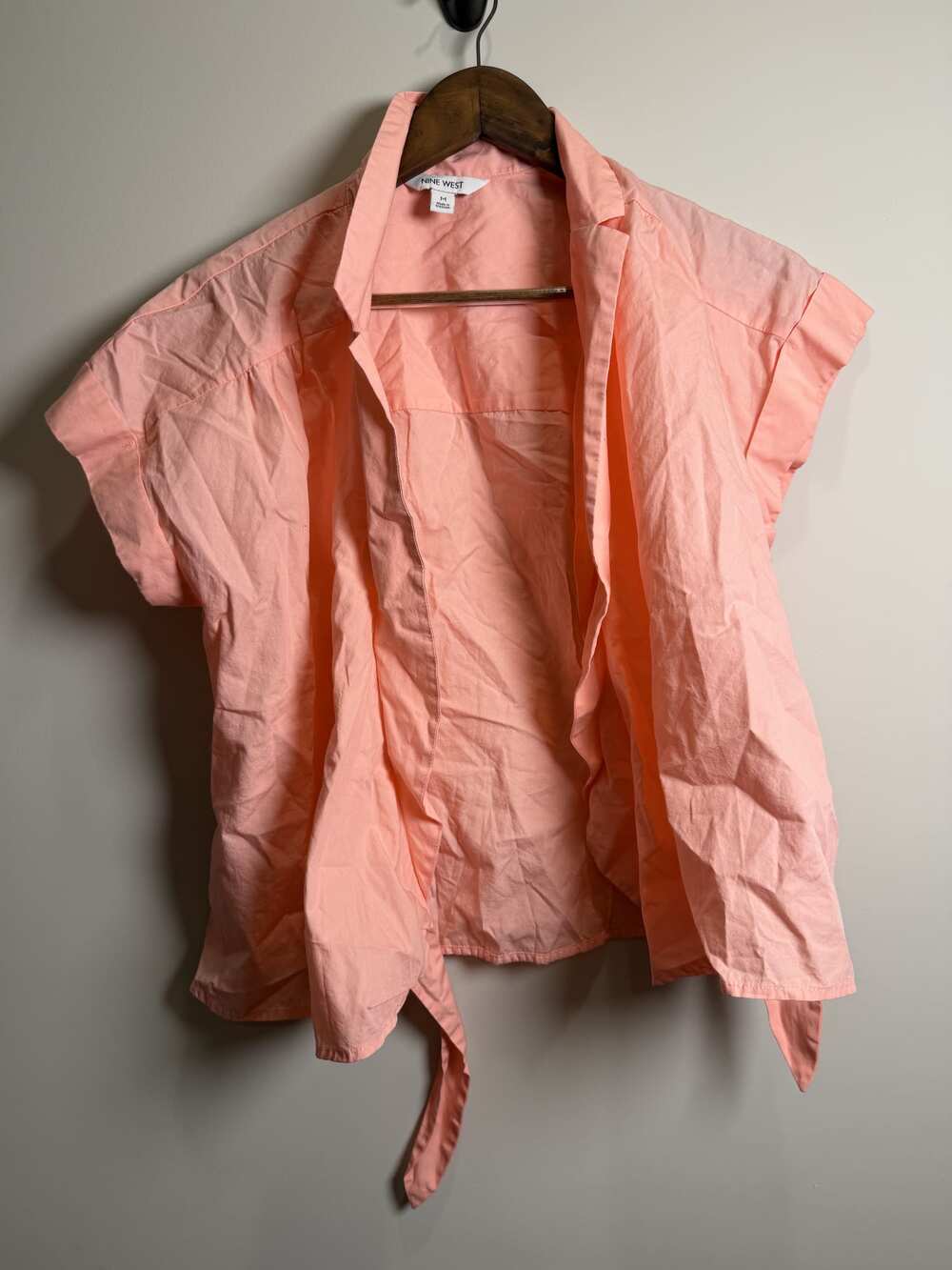 Nine West Pink Short-Sleeve Collared Button-Front Shirt with Waist Ties, Size M